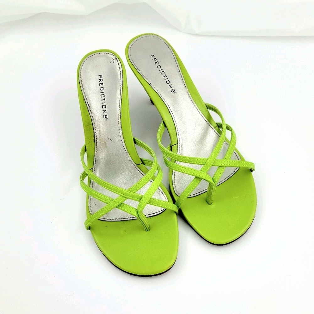 Womens Predictions Shoes - Picture 10 of 11